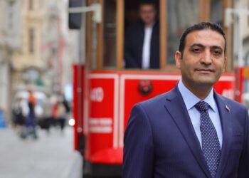 Beyoğlu Belediye Başkanı İnan Güney’in de aralarında olduğu 8 kişi tutuklandı