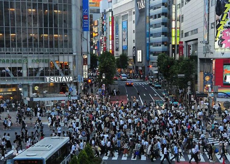 Japonya'nın nüfusu 1 yılda 908 bin azaldı 1 Japonya’nın nüfusu 1 yılda 908 bin azaldı
