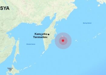 Deprem sonrası Kamçatka 2 metre okyanusa kaydı