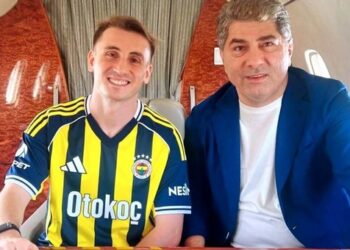 Fenerbahçe resmen duyurdu; Kerem Aktürkoğlu çubukluyu giydi
