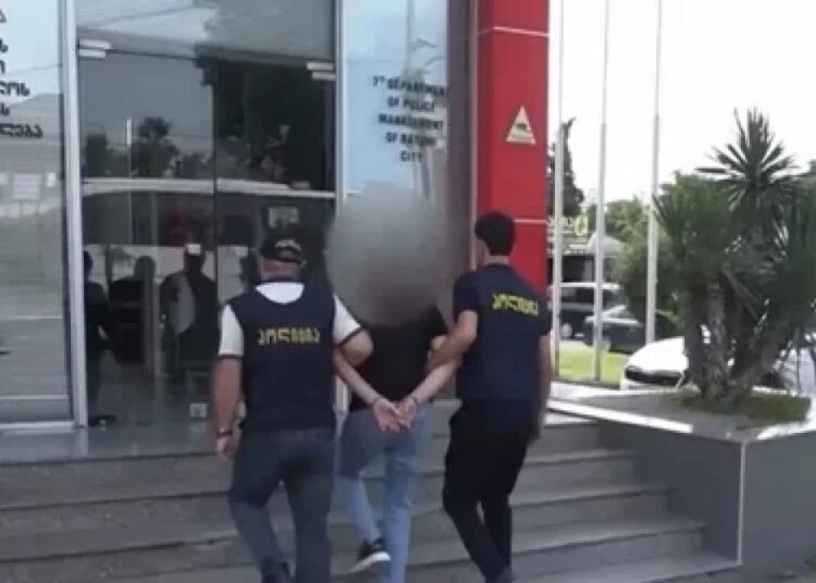 Kırmızı bültenle aranıyorlardı, Gürcistan’da yakalandılar