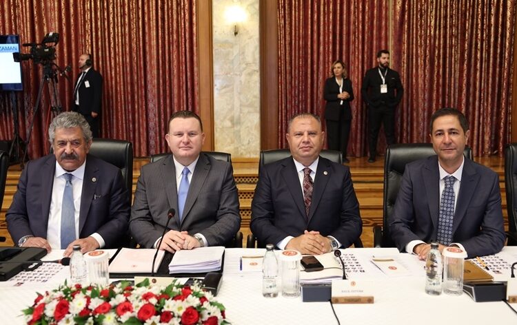 MHP’den İstanbul’da ‘çözüm’ toplantısı: ‘Silahlar peyderpey teslim ediliyor’