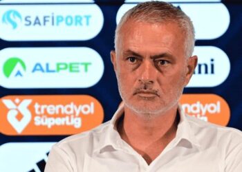 Mourinho: Burada teknik direktör futboldan en az anlayan kişi
