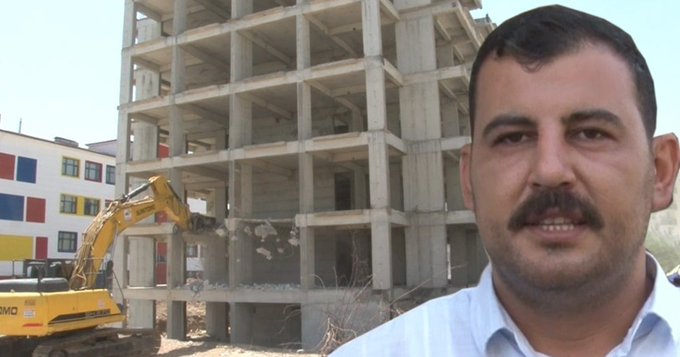 Kendini ihbar eden müteahhit, 5 katlı binasını yıktırdı 1 Kendini ihbar eden müteahhit, 5 katlı binasını yıktırdı