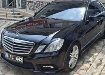 Hani tasarruf: 7 bin 69 nüfuslu ilçeye lüks makam aracı