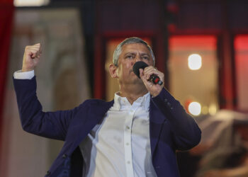 Özgür Özel mitingde konuştu, o dosyalar hakkında soruşturma açıldı
