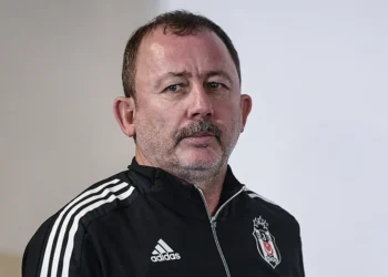 Beşiktaş, Sergen Yalçın’ı resmen duyurdu: 2 yıllık sözleşme imzalandı