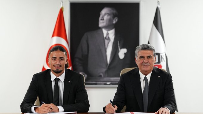 Beş yıllık sözleşme: Taylan Bulut Beşiktaş'ta 1 Beş yıllık sözleşme: Taylan Bulut Beşiktaş’ta