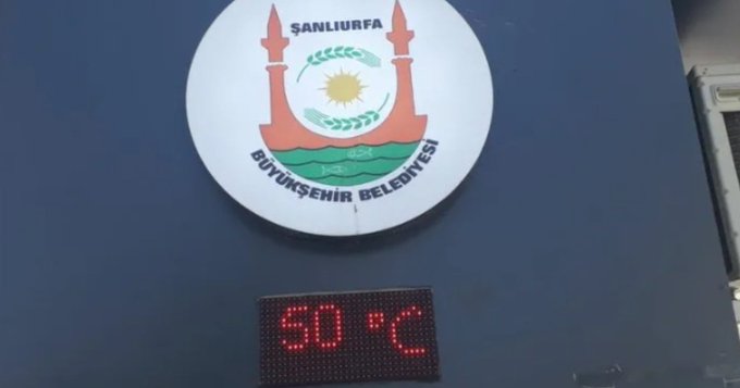 Urfa kavruluyor: Termometreler 50 dereceyi gördü 1 Urfa kavruluyor: Termometreler 50 dereceyi gördü