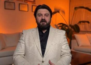Ünlü psikiyatrist Volkan Uçak da lise mezunu çıktı