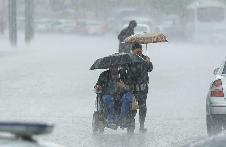 Meteoroloji’den sağanak yağış ve fırtına uyarısı
