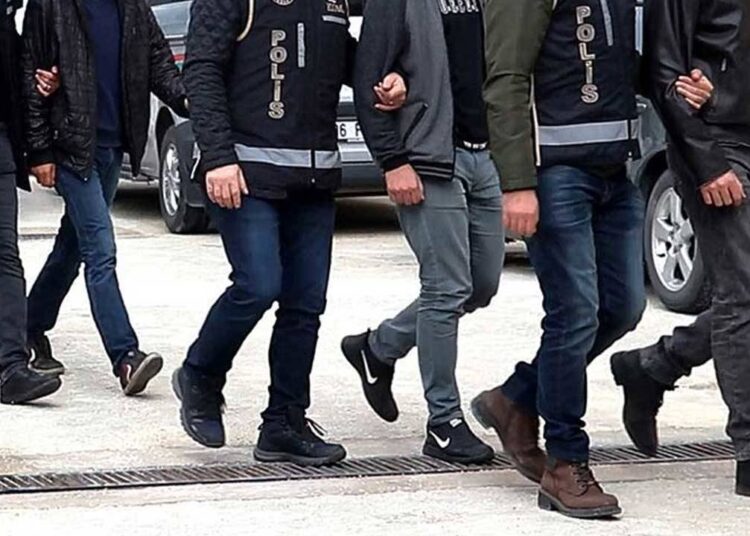 Son bir haftada FETÖ’ye 39 operasyon düzenlendi, 16 kişi tutuklandı