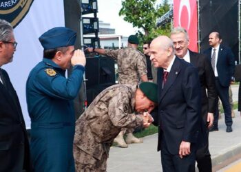 Bahçeli’nin elini öpmesiyle gündeme gelen isim emniyet müdürü oldu