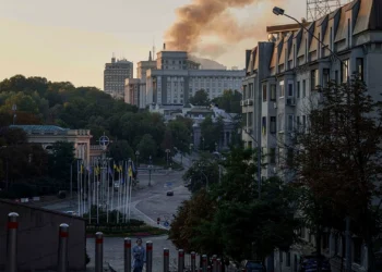 Rusya, Ukrayna’ya 823 saldırı düzenledi: 2 kişi öldü, hükümet binası alev aldı