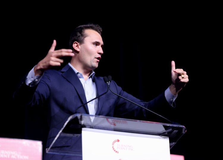 Trump'ın müttefiki Charlie Kirk, silahlı saldırıda öldürüldü 1 Trump’ın müttefiki Charlie Kirk, silahlı saldırıda öldürüldü