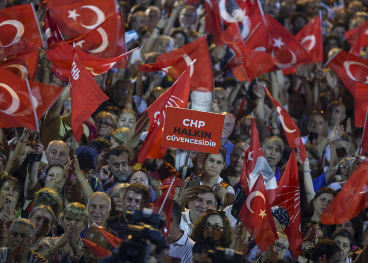 CHP, Tandoğan'da dev mitinge hazırlanıyor: Darbeye ve kayyıma hayır 1 CHP, Tandoğan’da dev mitinge hazırlanıyor: Darbeye ve kayyıma hayır