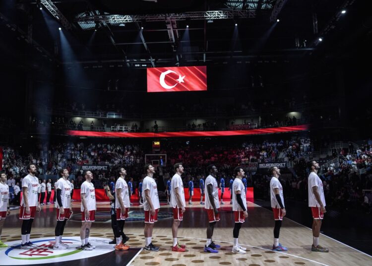 EuroBasket 2025 : 12 Dev Adam, Almanya ile şampiyonluk maçında