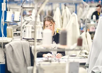 Tekstil çöküşün eşiğinde: İhracat şampiyonluğundan iflas hikayesine I Tuna Cevher yazdı