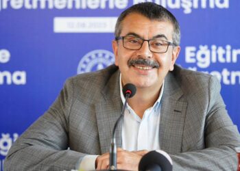 Milli Eğitim Bakanı Yusuf Tekin, çocuğunu özel okula gönderiyor