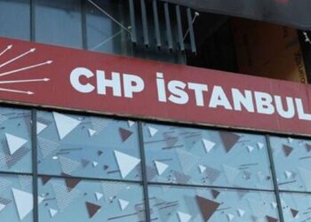 CHP İstanbul İl Delegeleri olağanüstü kongre talep etti