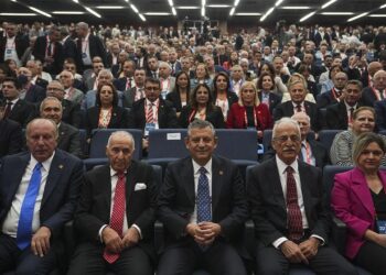 Mansur Yavaş: Kurultay 45 gün içinde toplanmalı 7 Sabah gazetesinin iddiası: CHP’nin son kurultayı da mahkemelik olabilir
