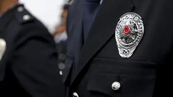 Emniyette 46 yıllık disiplin yönetmeliği kaldırıldı 1 Erdoğan imzaladı: 37 ilde Emniyet Genel Müdürü değişti