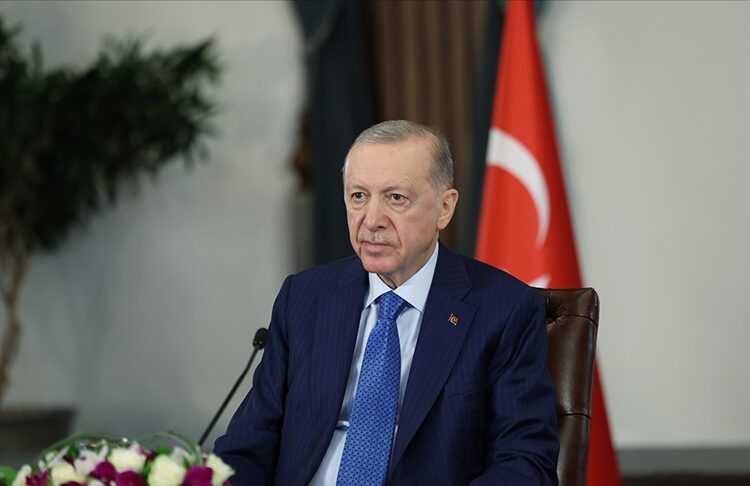 Cumhurbaşkanı Erdoğan'dan Kıbrıs paylaşımı 1 Katar’da konuşan Erdoğan: 1,5 senedir İsrail ile tüm ticari ilişkileri durdurduk