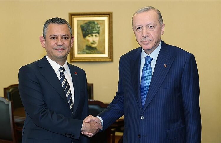 Mümtaz'er Türköne yazdı I Kim kazanıyor? 1 Mümtaz’er Türköne yazdı I Kim kazanıyor?