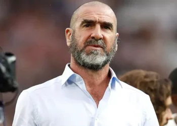 Eric Cantona’dan FIFA’ya çifte standart tepkisi: İsrail ihraç edilmeli