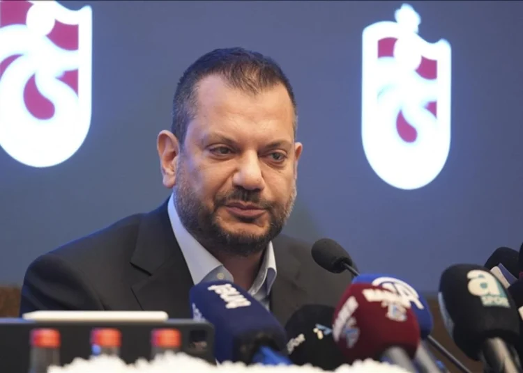 Kamil Aslan yazdı I Trabzonspor yönetimi transferde sınıfta kaldı 1 Kamil Aslan yazdı I Trabzonspor yönetimi transferde sınıfta kaldı