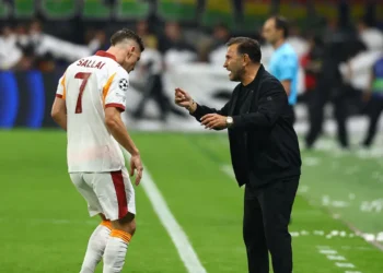 Okan Buruk kadroyu değiştiriyor: Frankfurt hezimetinin faturası 3 futbolcuya kesildi!