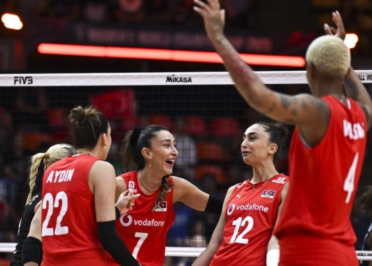 ABD'yi yenen Filenin Sultanları yarı finalde 1 ABD’yi yenen Filenin Sultanları yarı finalde