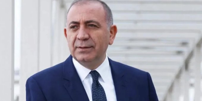 Gürsel Tekin CHP'den ihraç edildi: Bir gün önce üyelik aidatını yatırmış 1 Gürsel Tekin CHP’den ihraç edildi: Bir gün önce üyelik aidatını yatırmış