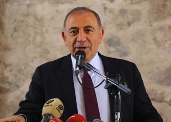 Kayyum olarak atanan Gürsel Tekin: Her görevi yapmaya hazırım