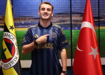 İmzayı attı, Kerem Aktürkoğlu resmen Fenerbahçe’de