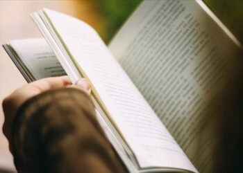 Kitap okuyan mahkumlar erken tahliye edilecek