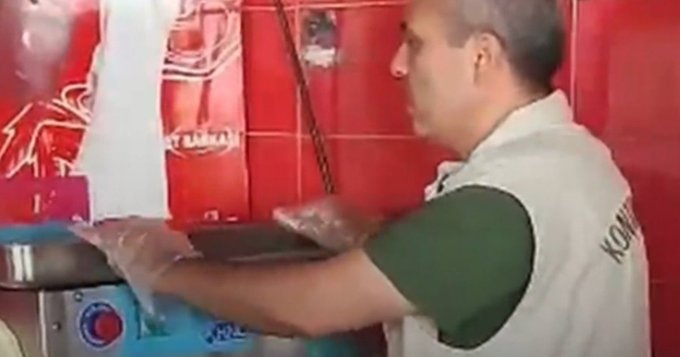 Skandal tertibat: Vatandaşa bozuk et yedirmek için düzenek kurmuşlar 1 Skandal tertibat: Vatandaşa bozuk et yedirmek için düzenek kurmuşlar
