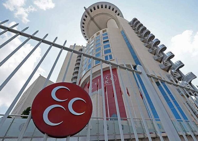 Bayrampaşa operasyonunda gözaltına alınan MHP’liler partiden ihraç edildi