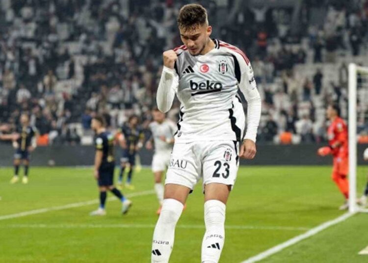 Trabzonspor, Beşiktaş’tan Ernest Muci’yi kadrosuna kattı