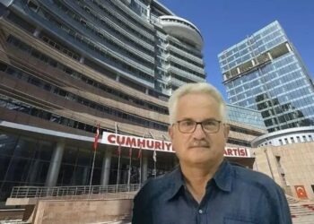 Hasan Babacan’ın ardından Müjdat Gürbüz de kayyım heyetinden çekildi