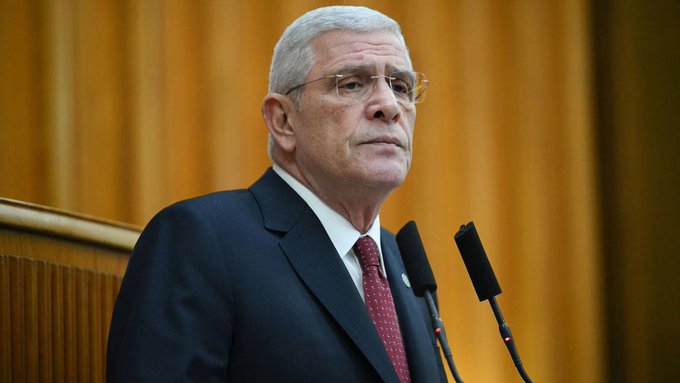 Dervişoğlu'ndan 'anket' tepkisi: Sahibi CHP ise açıklasın, değilse Sözcü gazetesi özür dilesin 1 Dervişoğlu’ndan ‘anket’ tepkisi: Sahibi CHP ise açıklasın, değilse Sözcü gazetesi özür dilesin