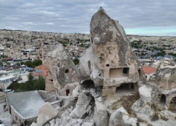 İklim değişti, Göreme’de peribacası yıkıldı