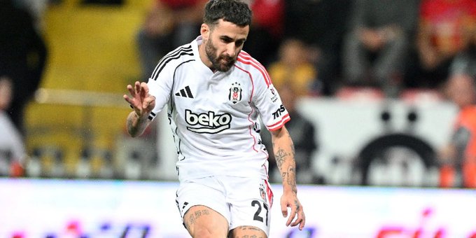 Beşiktaş, Kayseri'de farka koştu: Rafa Silva'nın kariyer gecesi 2 Beşiktaş, Kayseri'de farka koştu: Rafa Silva'nın kariyer gecesi