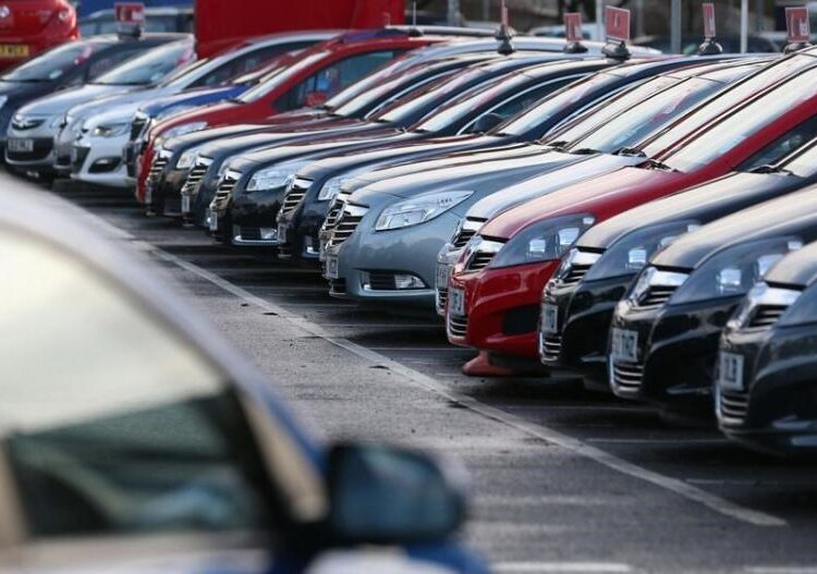 Otomobile ek vergi: En çok hangi otomobiller zamlanacak, hangileri bulunamayacak? 1 Otomobile ek vergi: En çok hangi otomobiller zamlanacak, hangileri bulunamayacak?