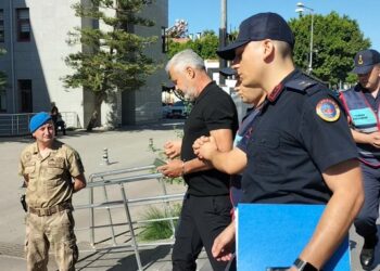 Eski Manavgat Belediye Başkanı Sözen ve kardeşi tutuklandı