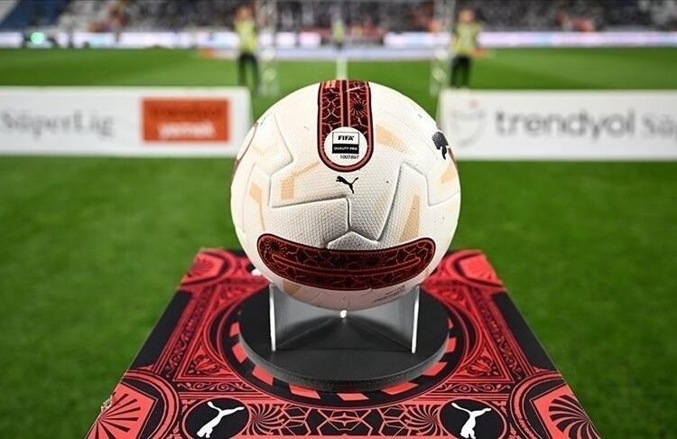 Süper Lig’de derbi tarihleri belli oldu