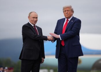 Kremlin: Putin, Trump ile Moskova’da görüşmeye hazır