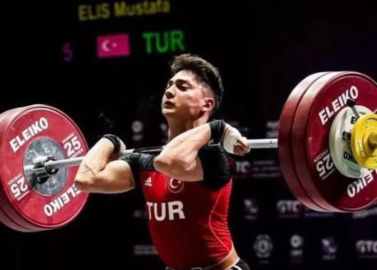 Milli halterci Mustafa Eliş, Avrupa şampiyonu oldu 1 Milli halterci Mustafa Eliş, Avrupa şampiyonu oldu