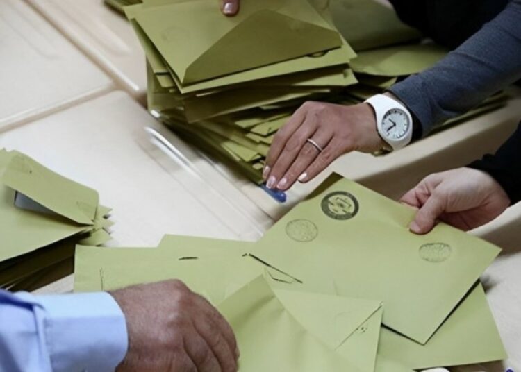 ORC'den seçim araştırması: CHP birinci, AKP ikinci parti konumunda 1 ORC’den seçim araştırması: CHP birinci, AKP ikinci parti konumunda