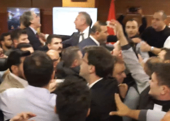 Seçim tekrarları, kavgalar, itirazlar… Bayrampaşa’da belediye AK Parti’ye geçti